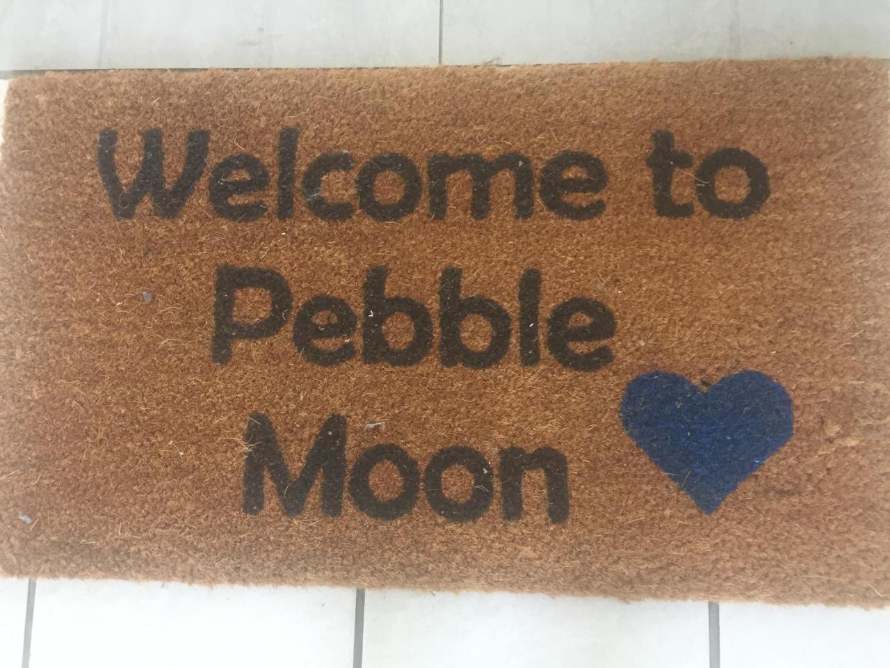 Pebble Moon Holiday Flat Strand Εξωτερικό φωτογραφία